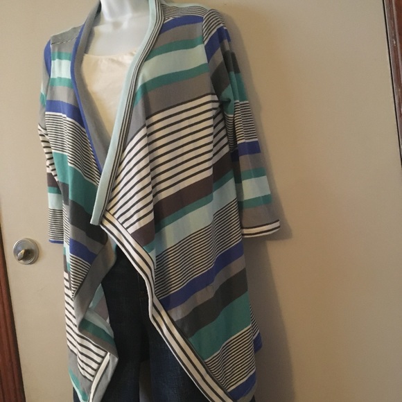 NWT Myobe 3/4 sleeve printed blue stripe cardigan - Picture 11 of 16